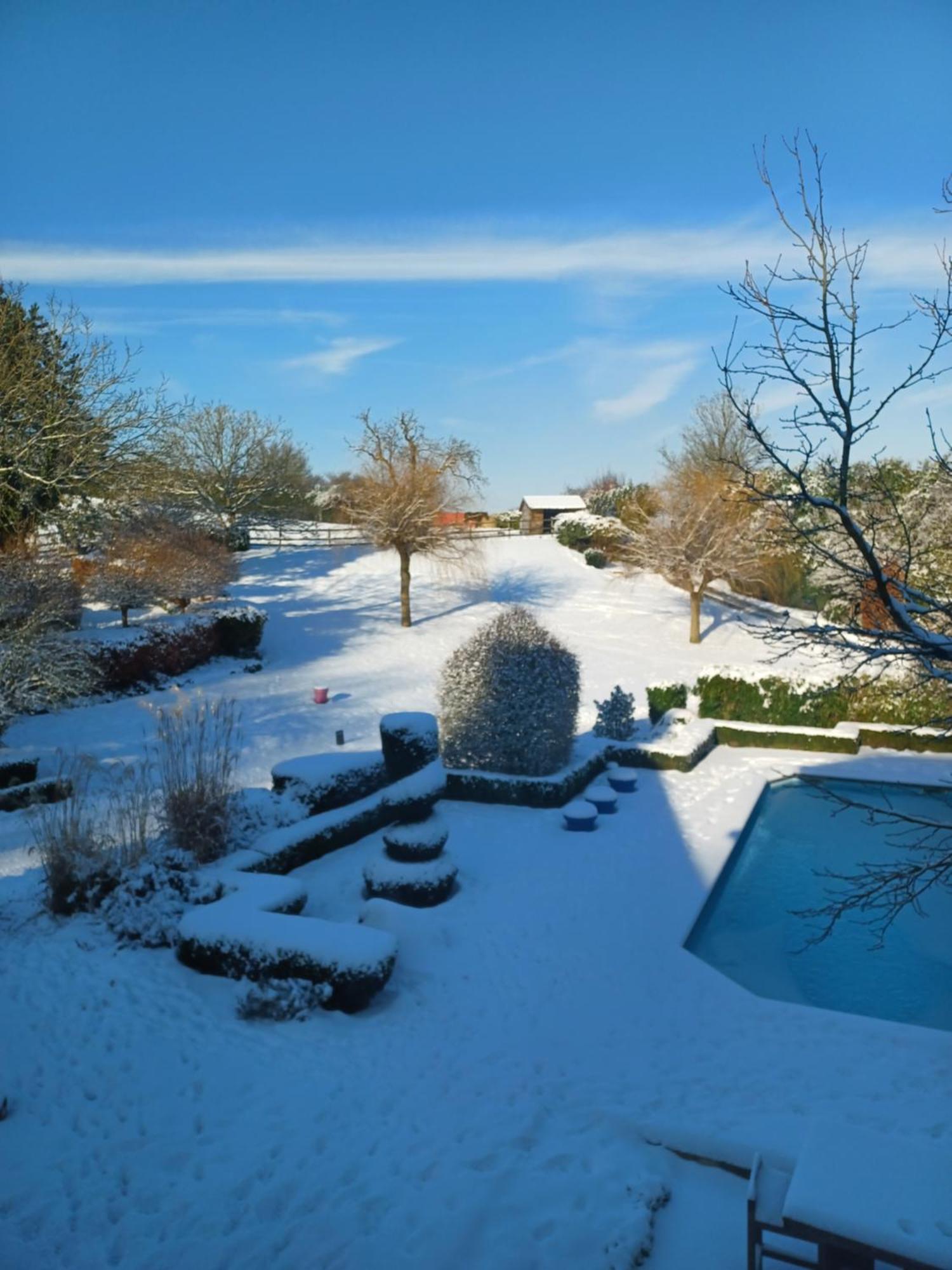 Bed and Breakfast Au Bout De Mes Reves Walcourt Экстерьер фото